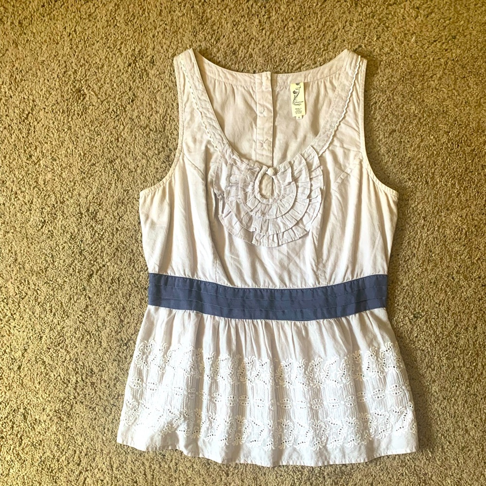 Anthropology lilac sleeveless top with keyhole and embroidery.